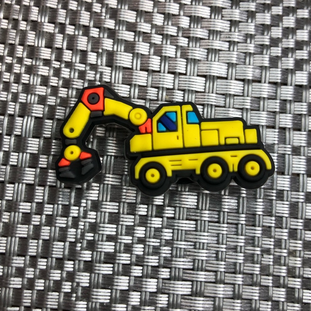 10/$13 Excavator Shoes Charm